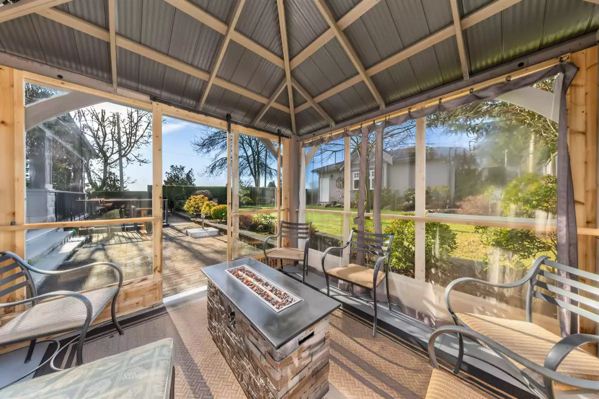 Laundry Room Photo of 6981 Laurel Street, Vancouver, BC