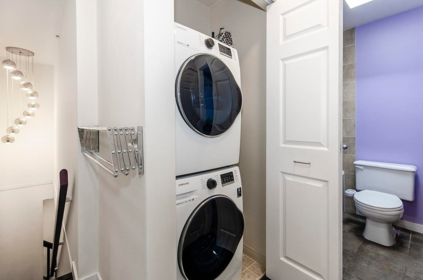 Walk-In Closet Photo of 308 1707 Charles Street, Vancouver, BC