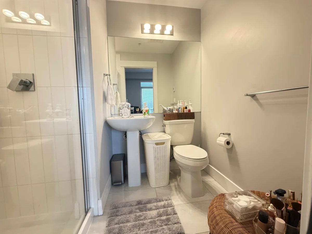 Powder Room Photo of 4413 2180 Kelly Street, Port Coquitlam, BC