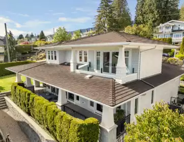 1398 Lawson Avenue, West Vancouver, BC