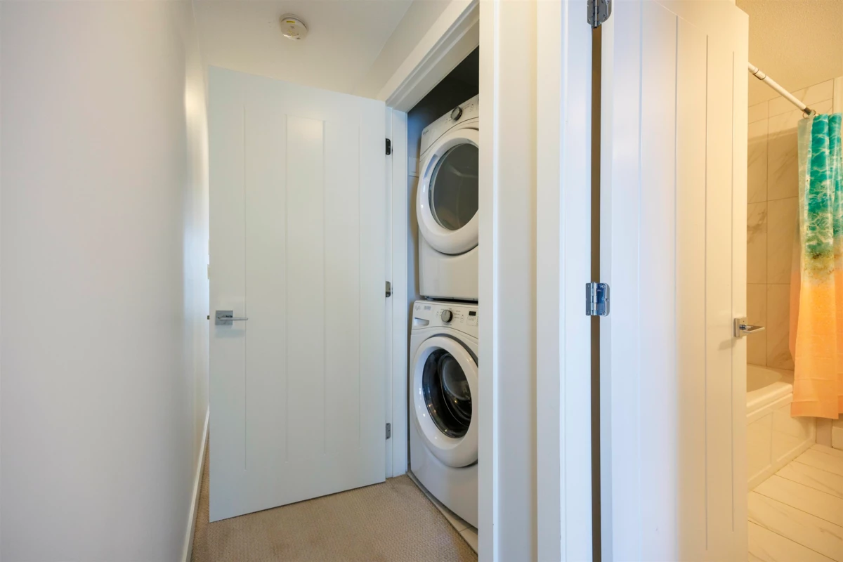 Hallway Photo of 83 16336 23a Avenue, Surrey, BC