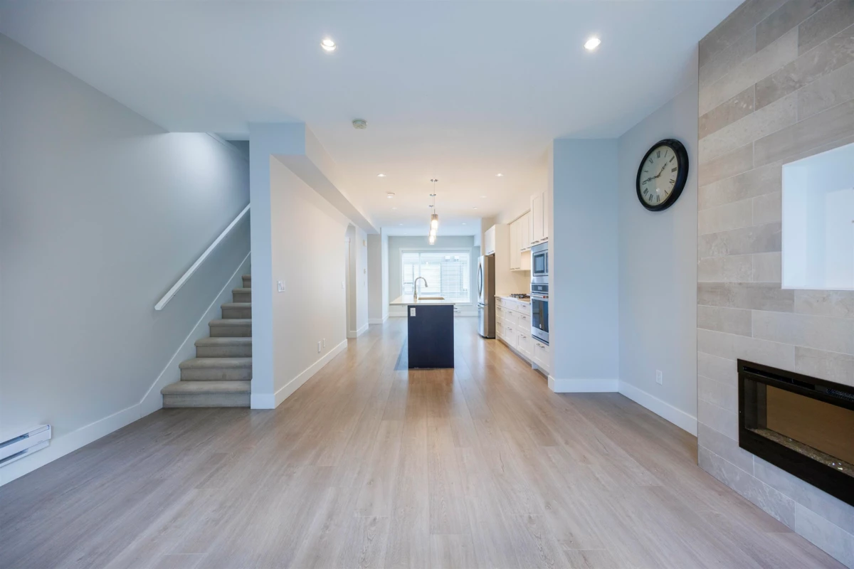 Kitchen Photo of 83 16336 23a Avenue, Surrey, BC