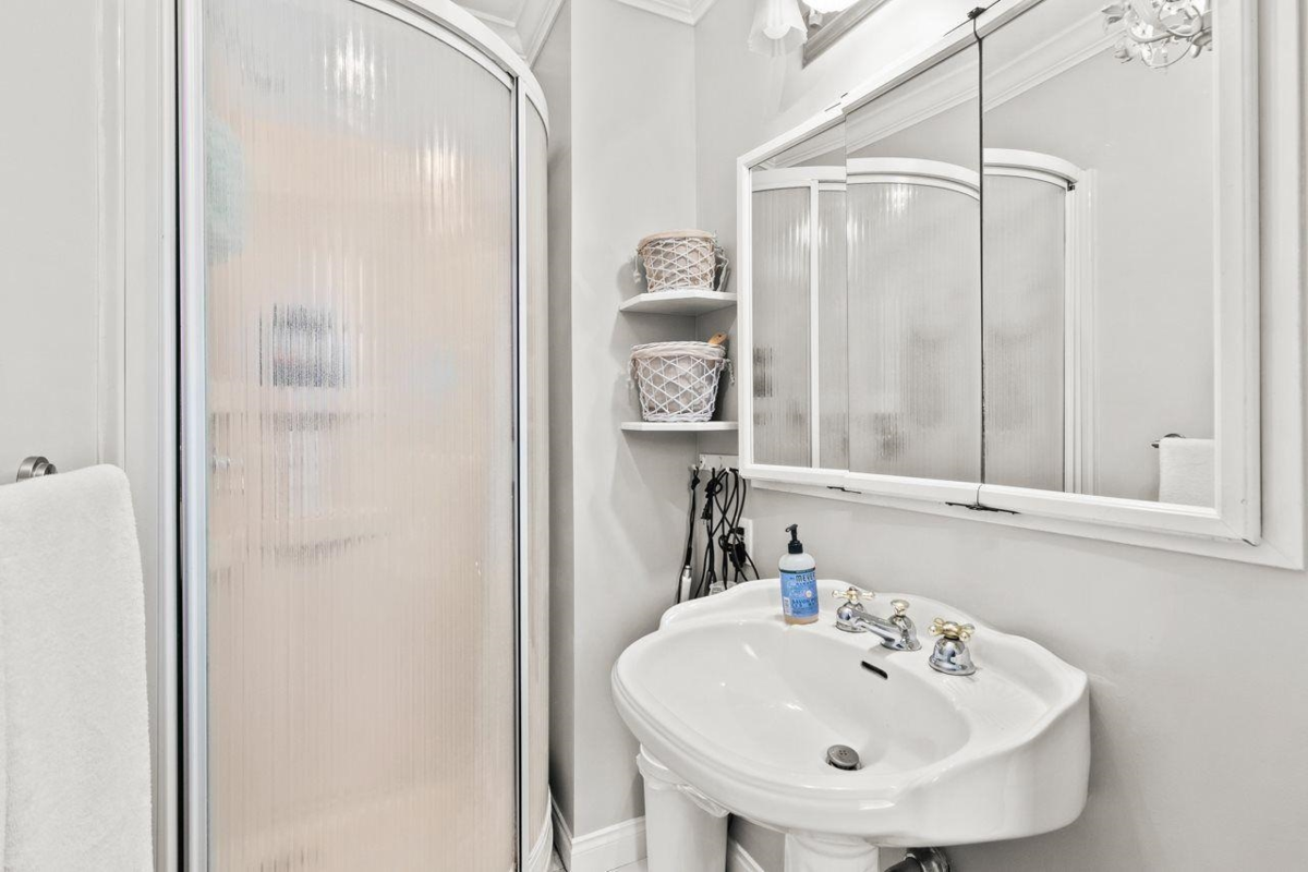 Guest Bathroom Photo of 1341 Parker Street, White Rock, BC