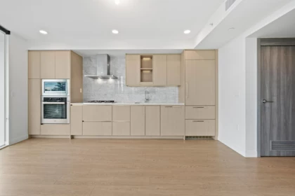 684 87 Nelson Street, Vancouver, BC, Vancouver — Apartment/Condo for sale