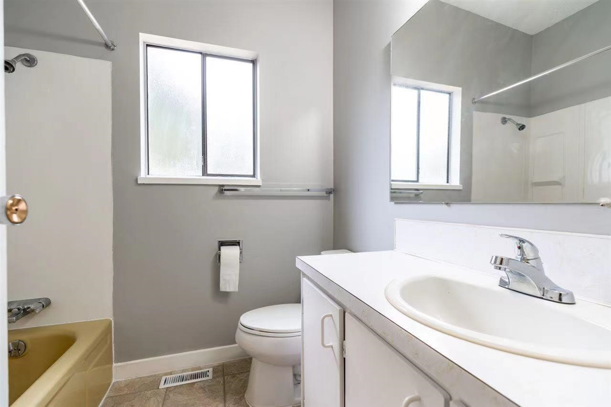 Bedroom 3 Photo of 20763 39a Avenue, Langley, BC