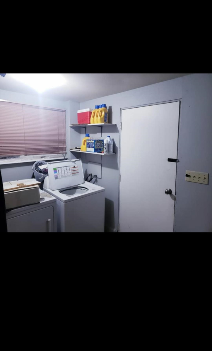 Laundry Room Photo of 20763 39a Avenue, Langley, BC