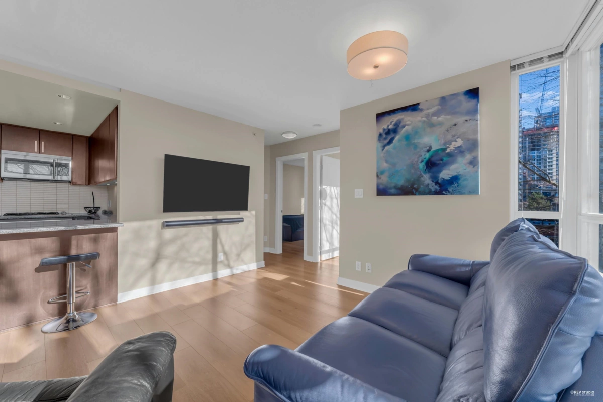 Breakfast Nook Photo of 705 2978 Glen Drive, Coquitlam, BC