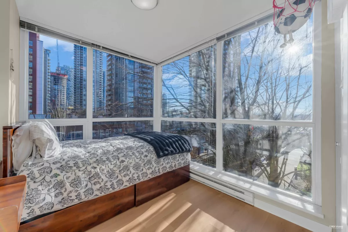 Loft / Bonus Room Photo of 705 2978 Glen Drive, Coquitlam, BC