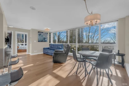 705 2978 Glen Drive, Coquitlam, BC, North Coquitlam — 3 bed apartment/condo for sale