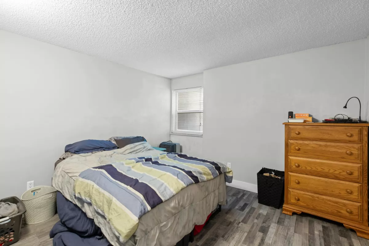 Bedroom 3 Photo of 112 9847 Manchester Drive, Burnaby, BC