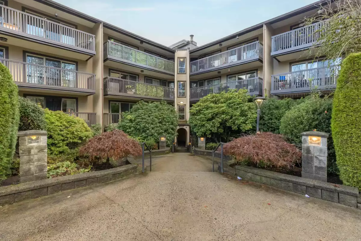 Laundry Room Photo of 112 9847 Manchester Drive, Burnaby, BC