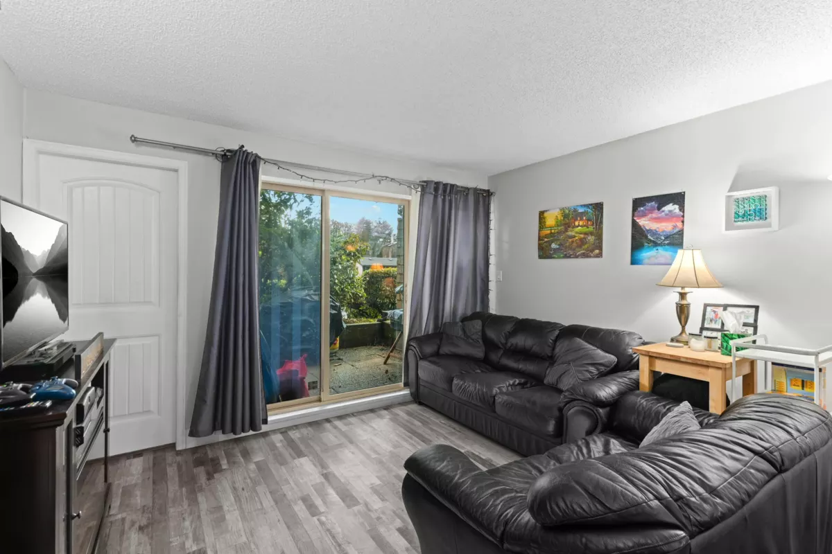 Primary Bedroom Photo of 112 9847 Manchester Drive, Burnaby, BC