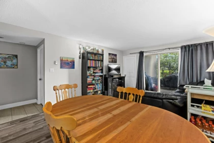 Kitchen Photo of 112 9847 Manchester Drive, Burnaby, BC