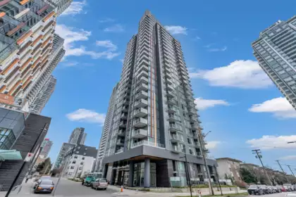 301 6398 Silver Avenue, Burnaby, BC, Burnaby — Apartment/Condo for sale