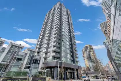 301 6398 Silver Avenue, Burnaby, BC, Burnaby — Apartment/Condo for sale