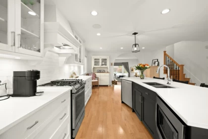 Kitchen Photo of 515 Erin Place, Delta, BC