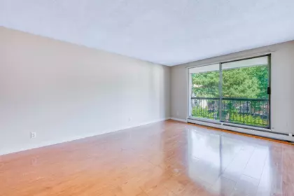 306 5500 Cooney Road, Richmond, BC, Richmond — Apartment/Condo for sale