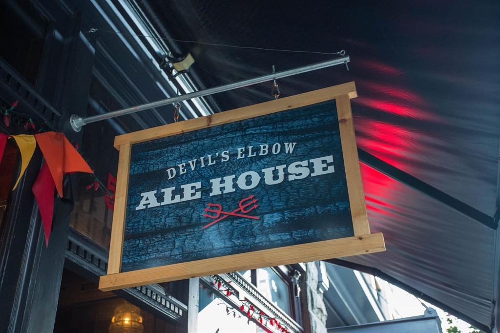 Basement Recreation Room Photo of 606 531 Beatty Street, Vancouver, BC