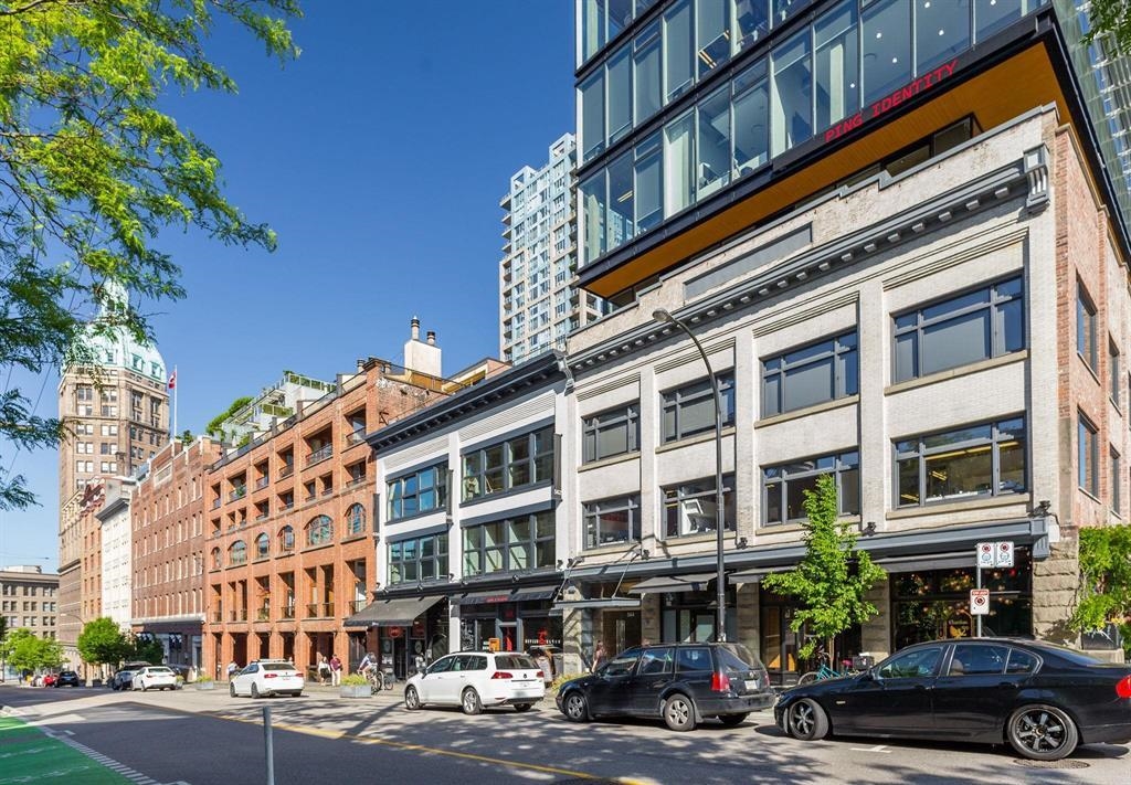 Powder Room Photo of 606 531 Beatty Street, Vancouver, BC