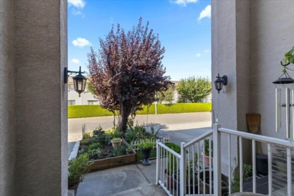 Kitchen Island Photo of 8 7450 Huron Street, Chilliwack, BC
