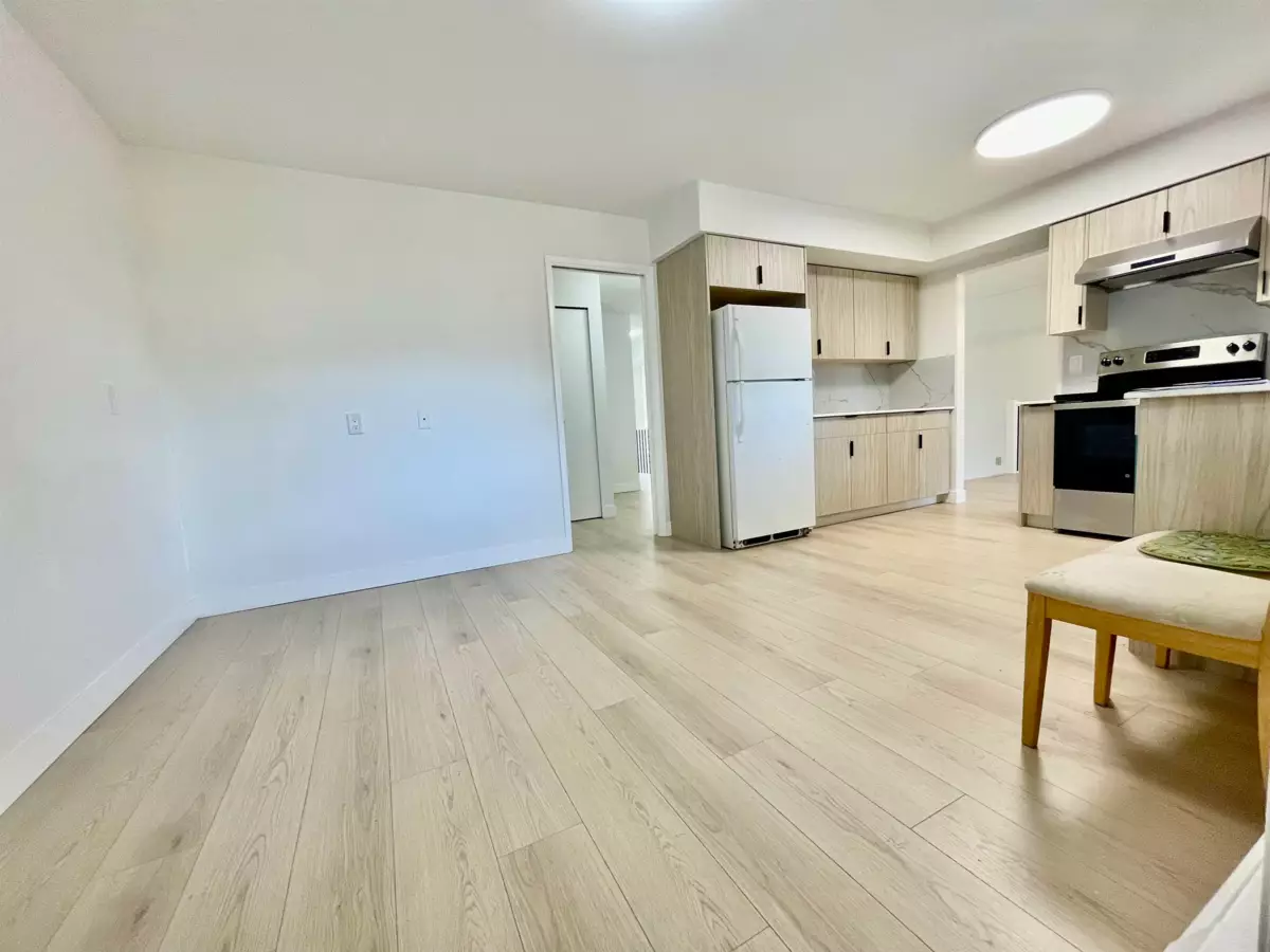 Breakfast Nook Photo of 657 Poirier Street, Coquitlam, BC