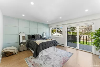 Basement Recreation Room Photo of 13259 14 Avenue, Surrey, BC