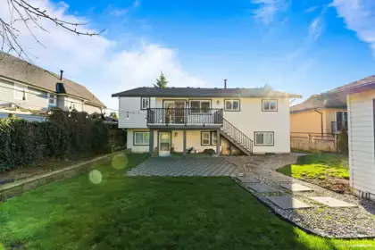 Garden / Landscaping Photo of 13259 14 Avenue, Surrey, BC