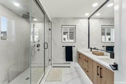 Mudroom Photo of 13259 14 Avenue, Surrey, BC