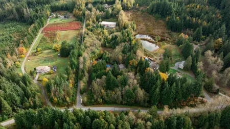 Community Amenities Photo (Clubhouse) of 12930 Sabo Street, Mission, BC