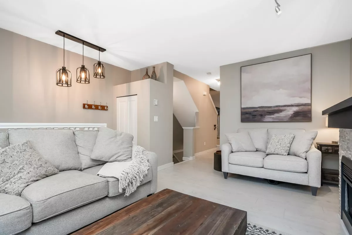 Kitchen Island Photo of 129 15168 36 Avenue, Surrey, BC