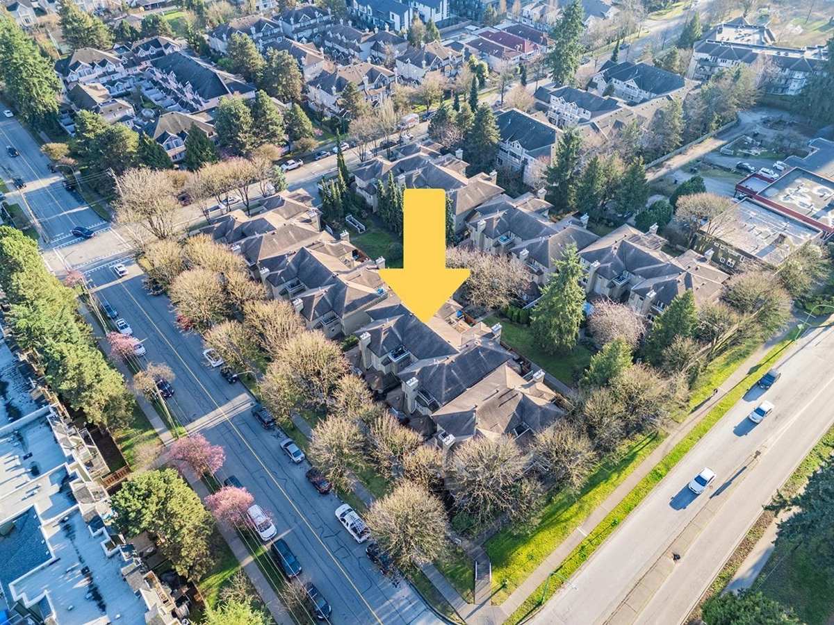 Entry Foyer Photo of 52 7188 Edmonds Street, Burnaby, BC