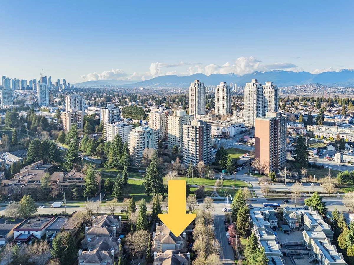 Mudroom Photo of 52 7188 Edmonds Street, Burnaby, BC
