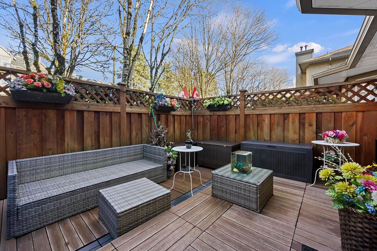 Office / Den Photo of 52 7188 Edmonds Street, Burnaby, BC