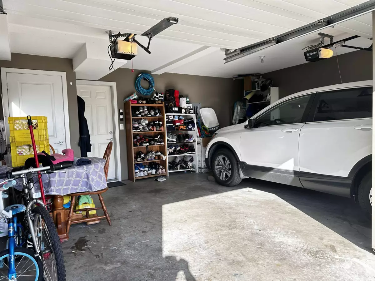 Dining Area Photo of 9 31235 Upper Maclure Road, Abbotsford, BC