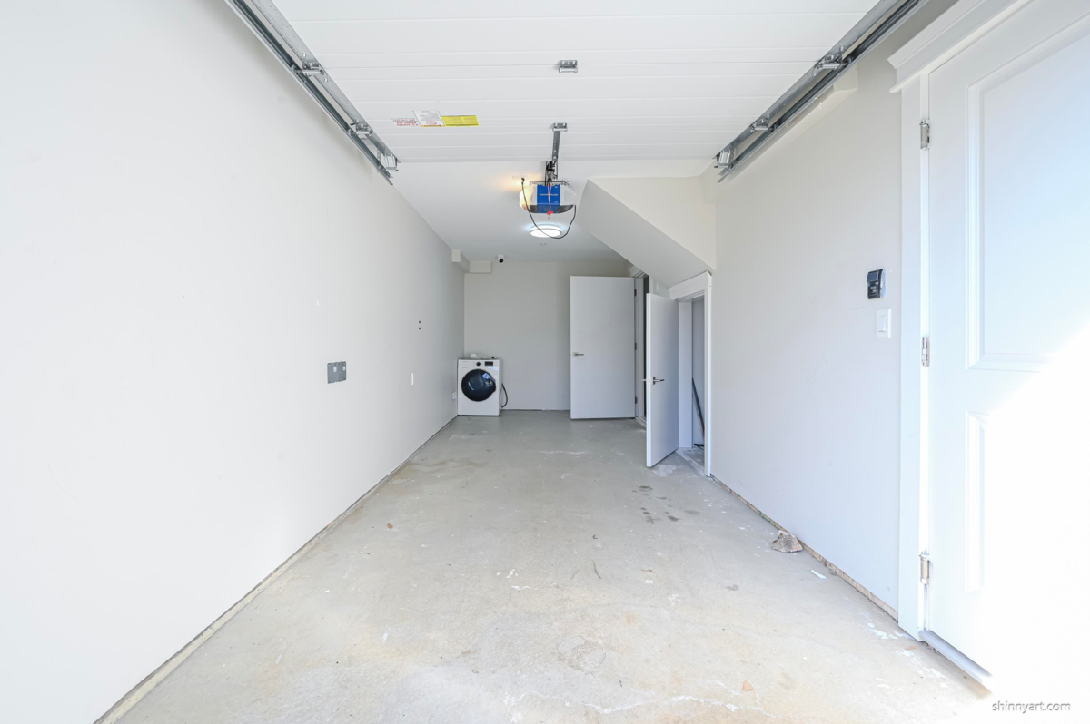 Mudroom Photo of 4737 Gothard Street, Vancouver, BC