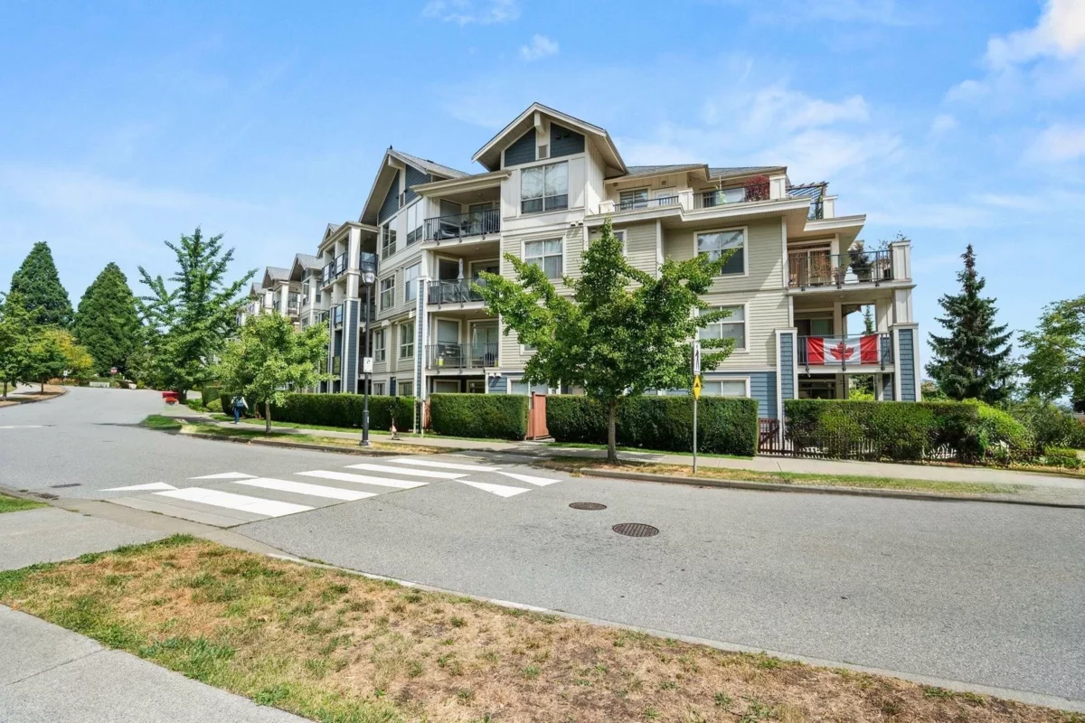 Outdoor Kitchen Photo of 408 275 Ross Drive, New Westminster, BC