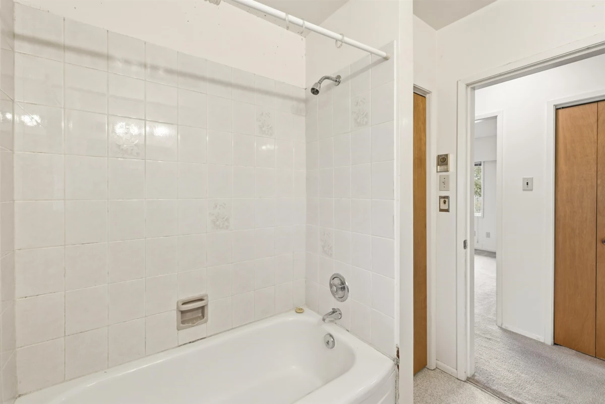 Entry Foyer Photo of 1840 Quilchena Crescent, Vancouver, BC