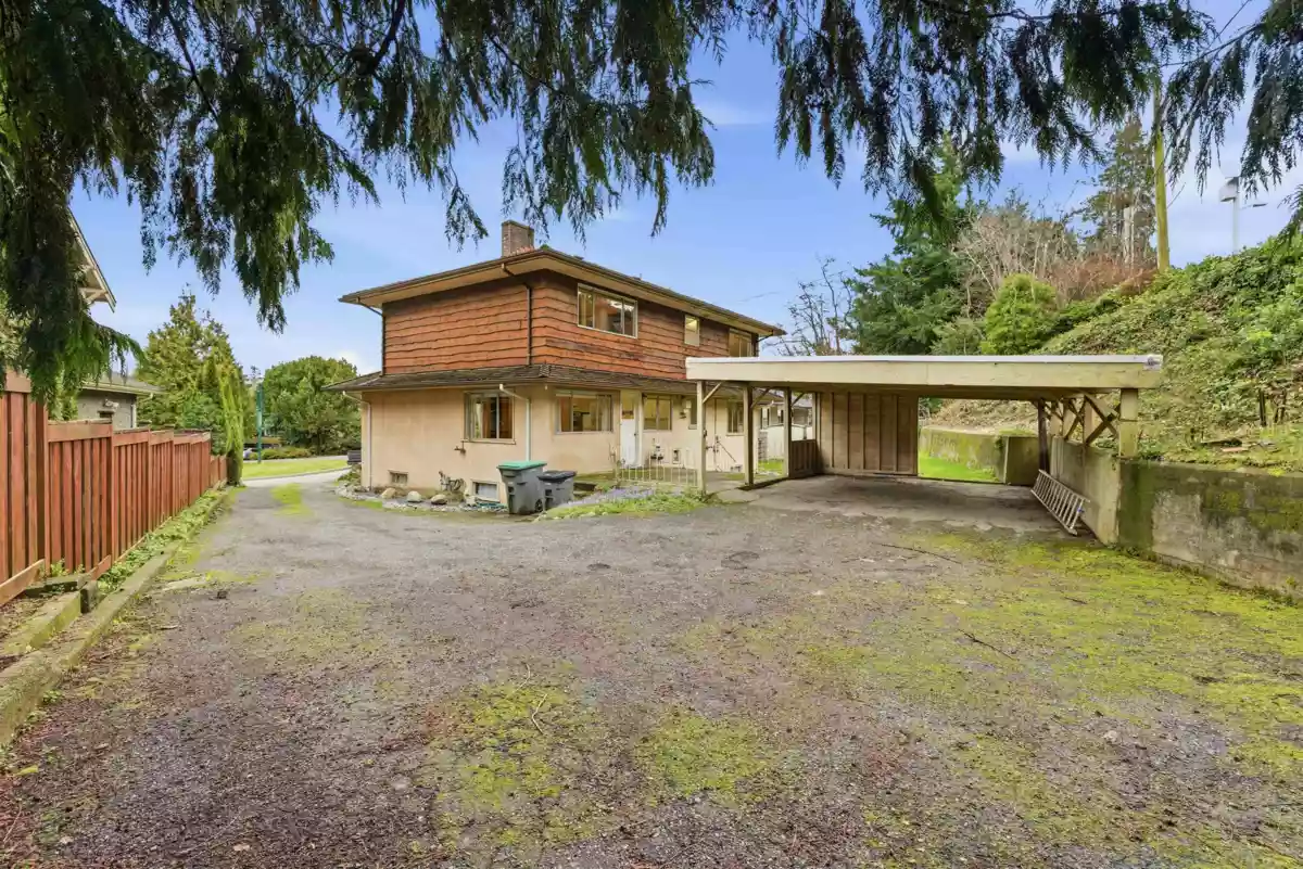 Front Yard Photo of 1840 Quilchena Crescent, Vancouver, BC