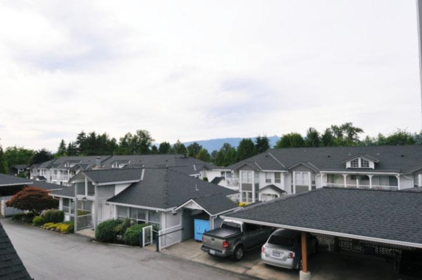 Powder Room Photo of 39 12296 224 Street, Maple Ridge, BC