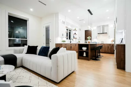 Kitchen Island Photo of 14742 62a Avenue, Surrey, BC