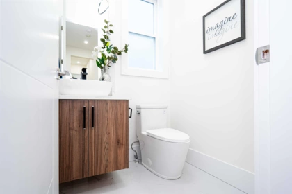 Powder Room Photo of 14742 62a Avenue, Surrey, BC