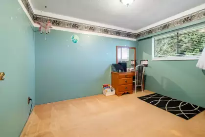 Basement Recreation Room Photo of 13474 15 Avenue, Surrey, BC