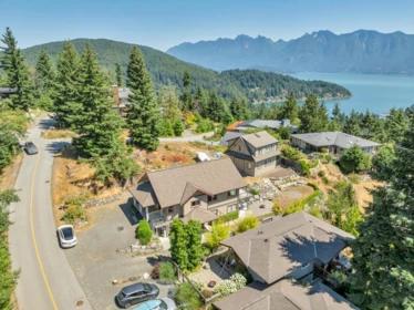 Exterior Rear Photo of 931 Rivendell Drive, Bowen Island, BC