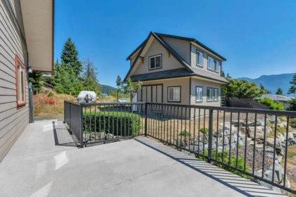 Office / Den Photo of 931 Rivendell Drive, Bowen Island, BC