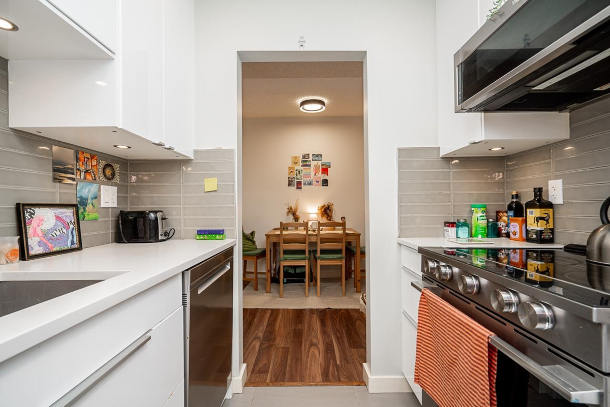 Bedroom 3 Photo of 318 830 E 7th Avenue, Vancouver, BC