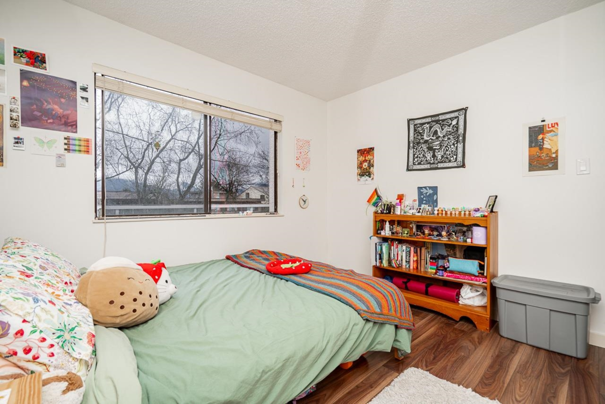Guest Bathroom Photo of 318 830 E 7th Avenue, Vancouver, BC