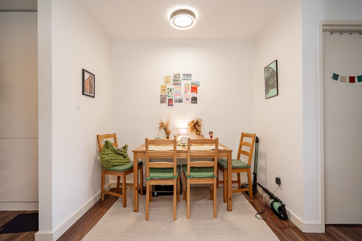 Primary Bedroom Photo of 318 830 E 7th Avenue, Vancouver, BC