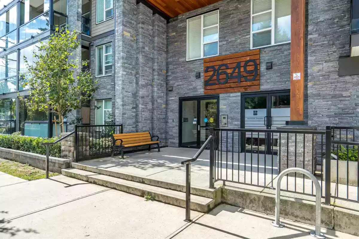 Family Room Photo of 511 2649 James Street, Abbotsford, BC