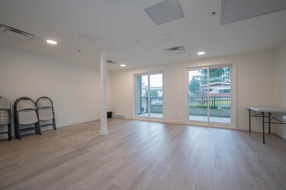 Front Yard Photo of 511 2649 James Street, Abbotsford, BC