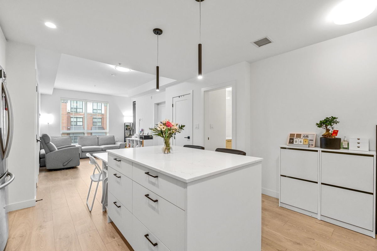 Dining Area Photo of 210 20052 83a Avenue, Langley, BC